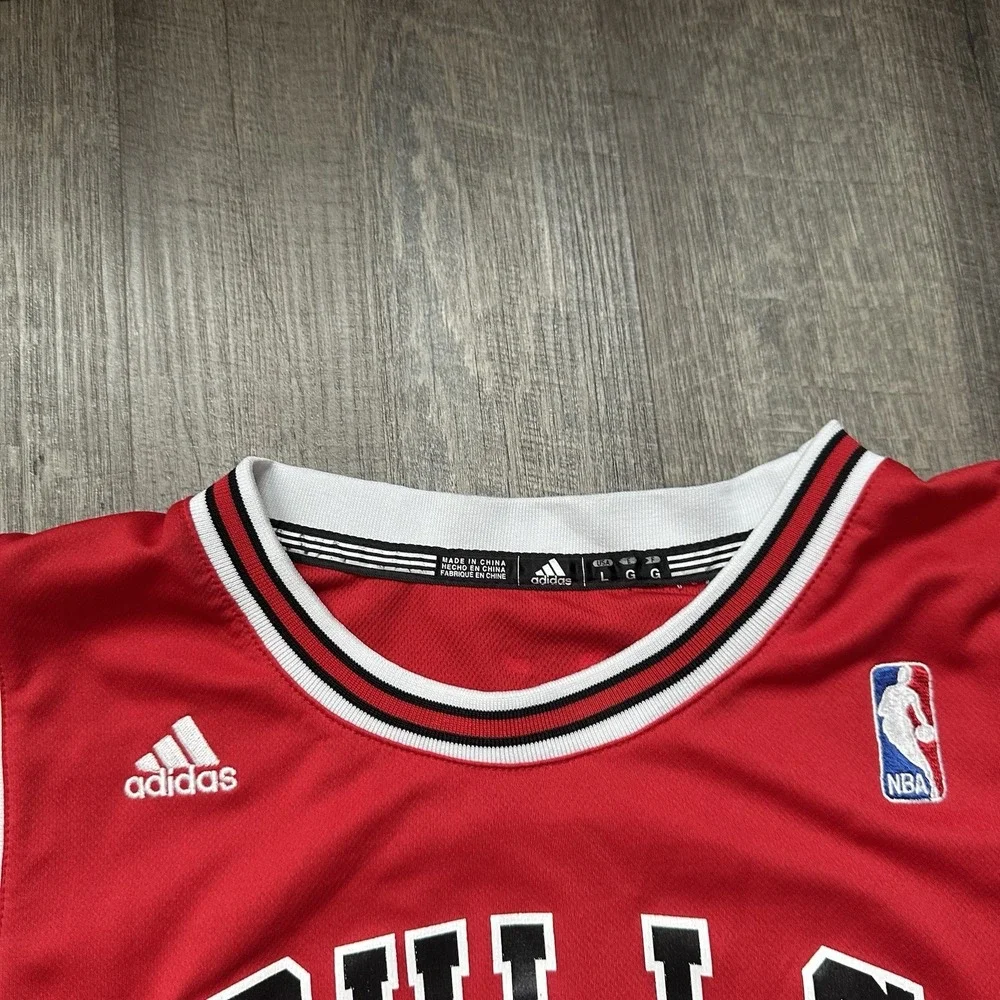 adidas Chicago Bulls Derrick Rose #1 NBA Basketball Jersey Red Size youth Small‎